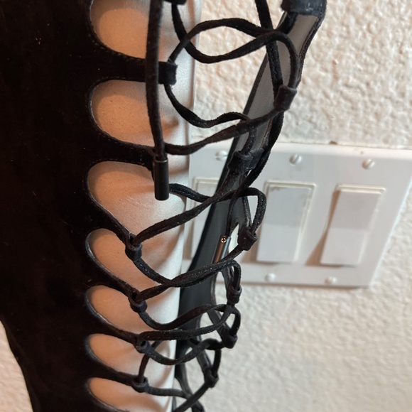 NIB KENDALL & KYLIE TALL LACE FRONT SUEDE BLACK BOOTS ๐๐๐๐ - Picture 4 of 11